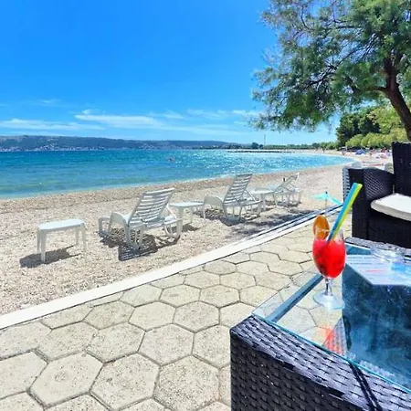 Lucija Apartman