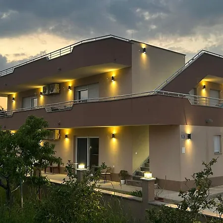Apartmán Lucija *