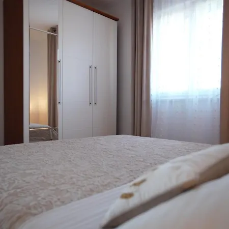 Appartement Lucija *